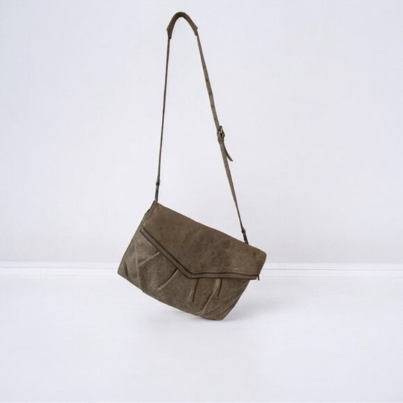 Matt & Nat taupe fabric envelope shoulder bag with zipper detail - Picture 1 of 12